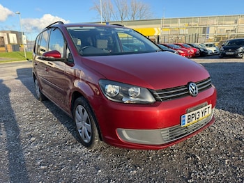 Used Volkswagen Touran 2013 for sale - 77708585: Photo