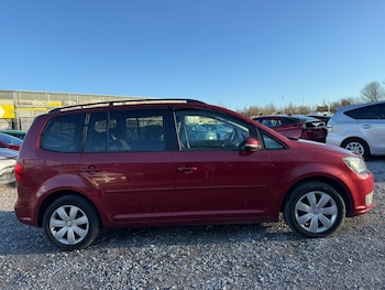Used Volkswagen Touran 2013 for sale - 77708585: Photo
