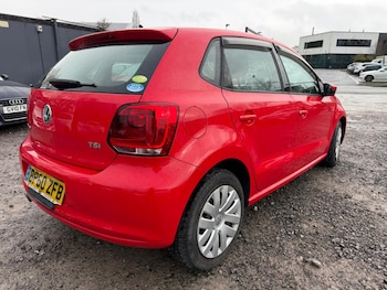 Used Volkswagen Polo 2010 for sale - 77557335: Photo
