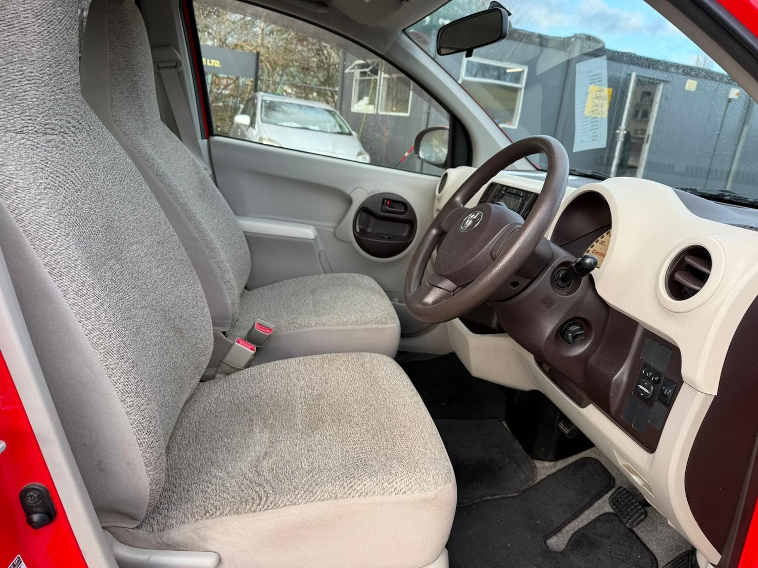 Used Toyota Passo 2025 for sale - 77020262: Photo 10