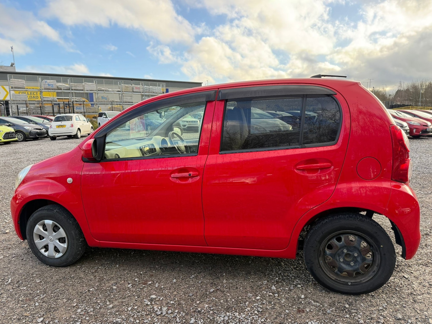 Used Toyota Passo 2025 for sale - 77020262: Photo 7