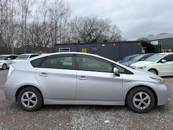 Used Toyota Prius 2015 for sale - 77665957: Photo
