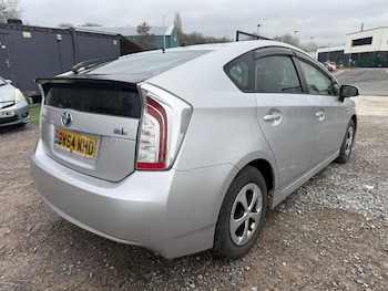 Used Toyota Prius 2015 for sale - 77665957: Photo