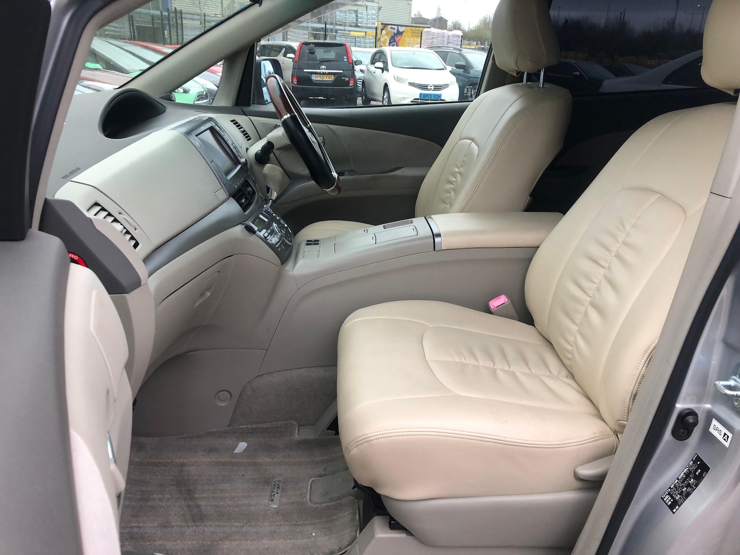 Used Toyota Estima for sale - 77834703: Photo 18