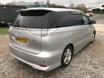 Used Toyota Estima 2010 for sale - 77834703: Photo