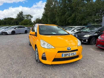 Used Toyota Aqua 2013 for sale - 79405254: Photo