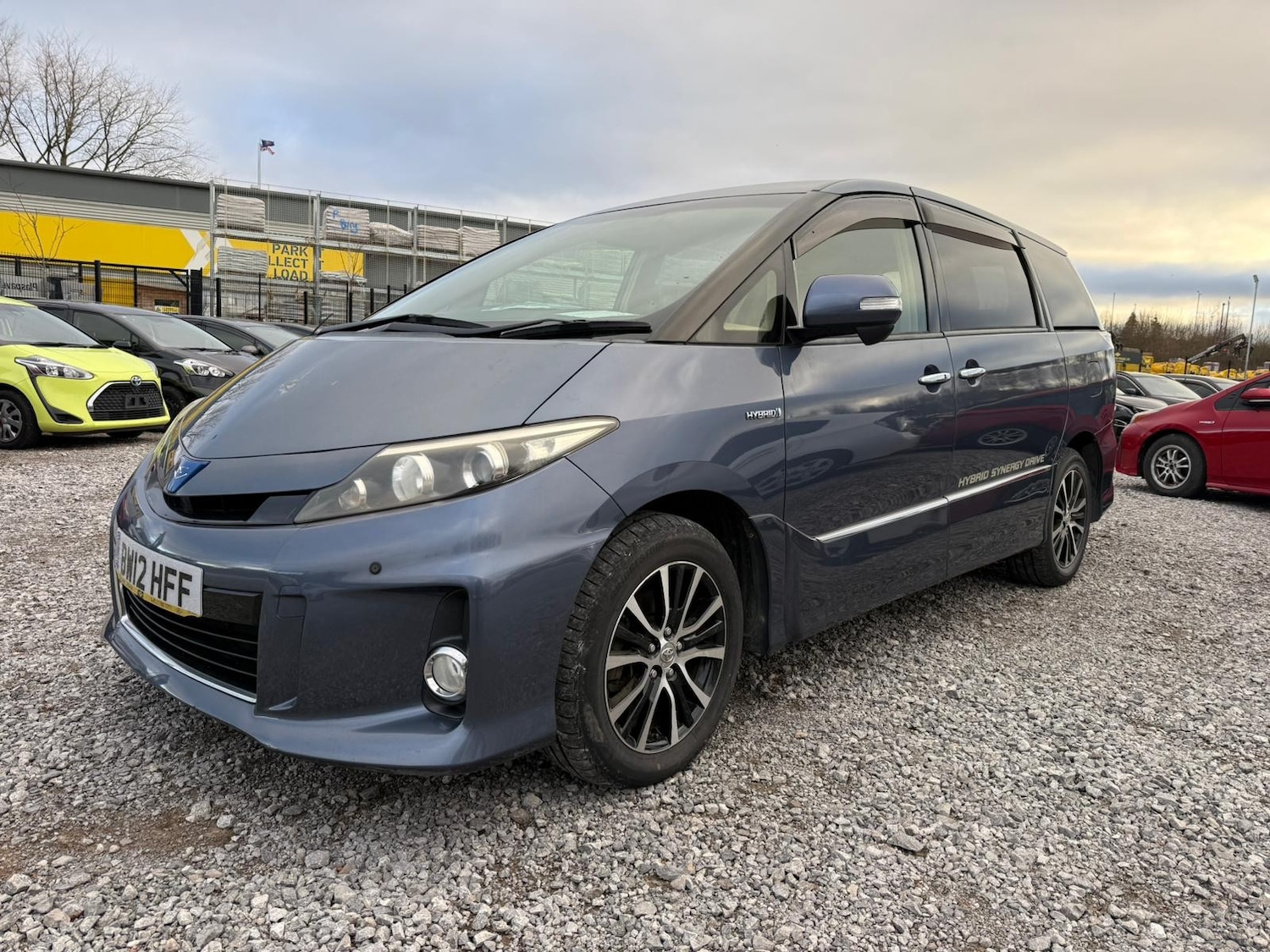 Used Toyota Estima 2025 for sale - 77059478: Photo 8