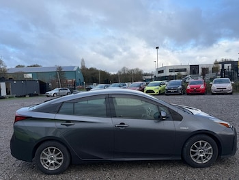 Used Toyota Prius 2020 for sale - 76724058: Photo