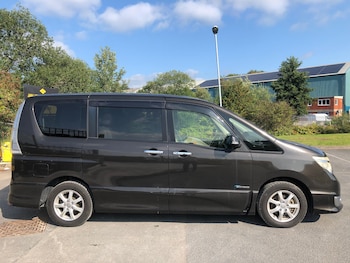 Used Nissan Serena 2014 for sale - 75608396: Photo