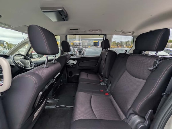 Used Nissan Serena for sale - 76217647: Photo 13