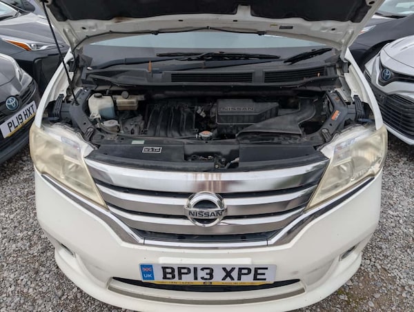 Used Nissan Serena for sale - 76217647: Photo 16