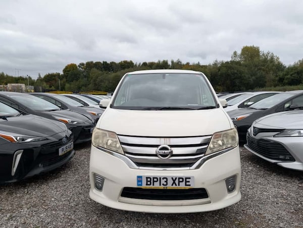 Used Nissan Serena for sale - 76217647: Photo 6