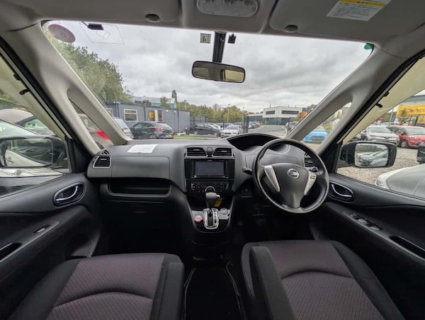 Used Nissan Serena for sale - 76217647: Photo 8