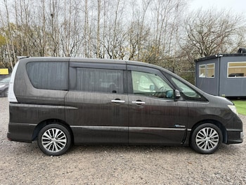 Used Nissan Serena 2014 for sale - 76896386: Photo