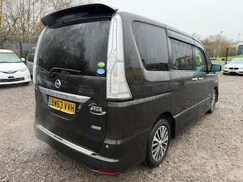 Used Nissan Serena 2014 for sale - 76896386: Photo