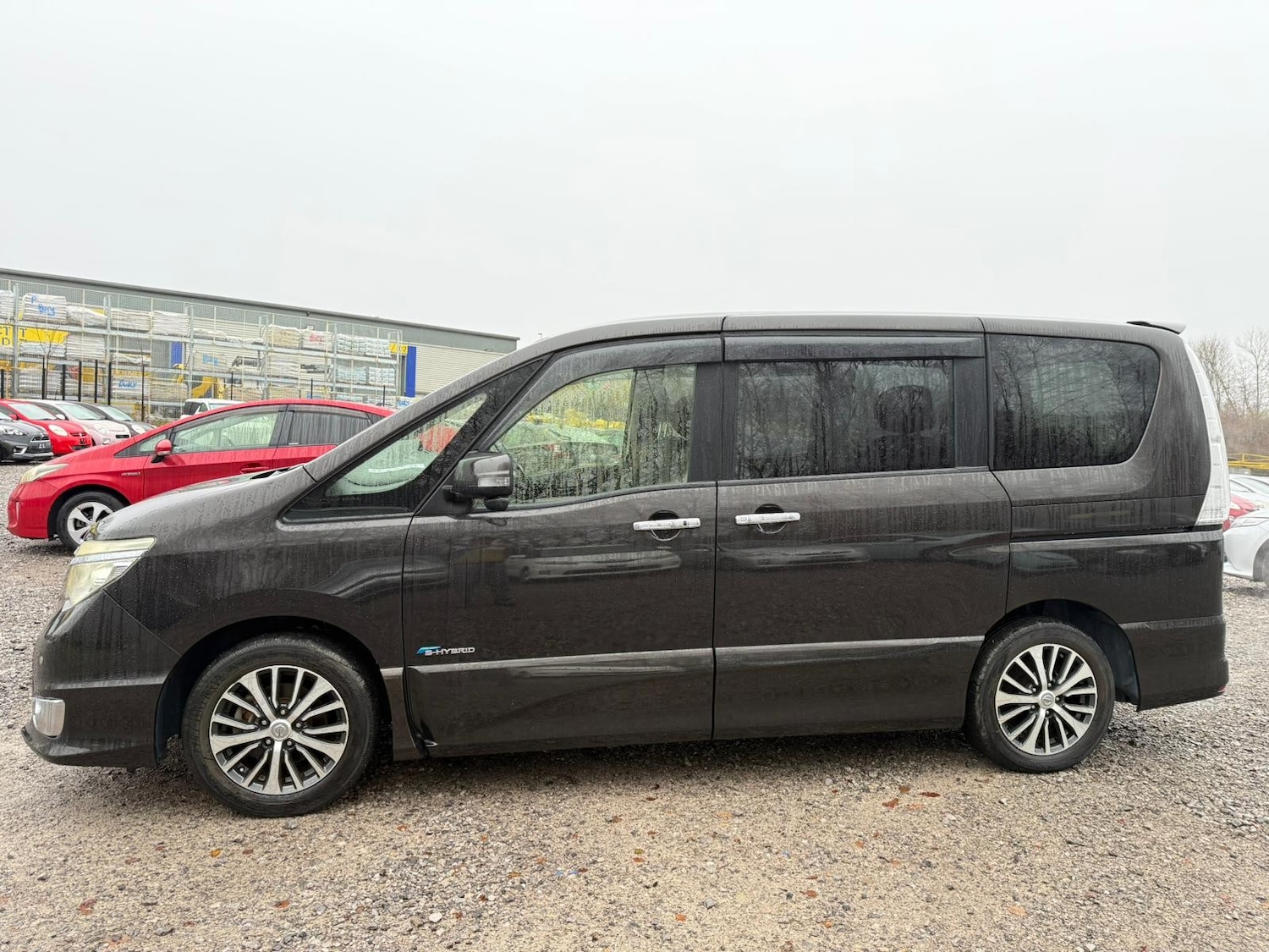 Used Nissan Serena for sale - 76896386: Photo 8