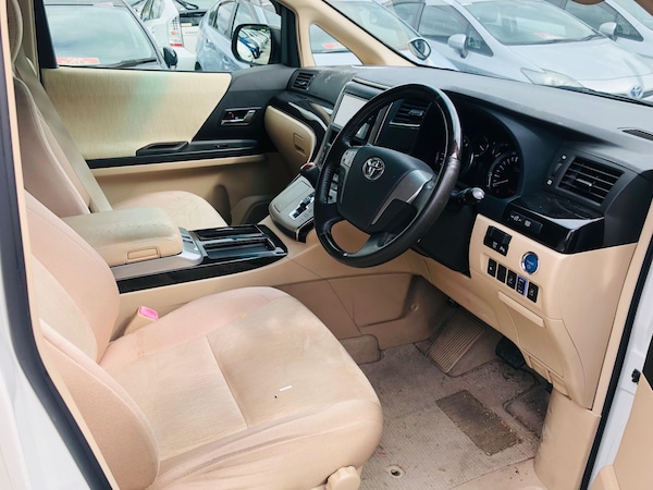 Used Toyota Alphard 2025 for sale - 75376490: Photo 15