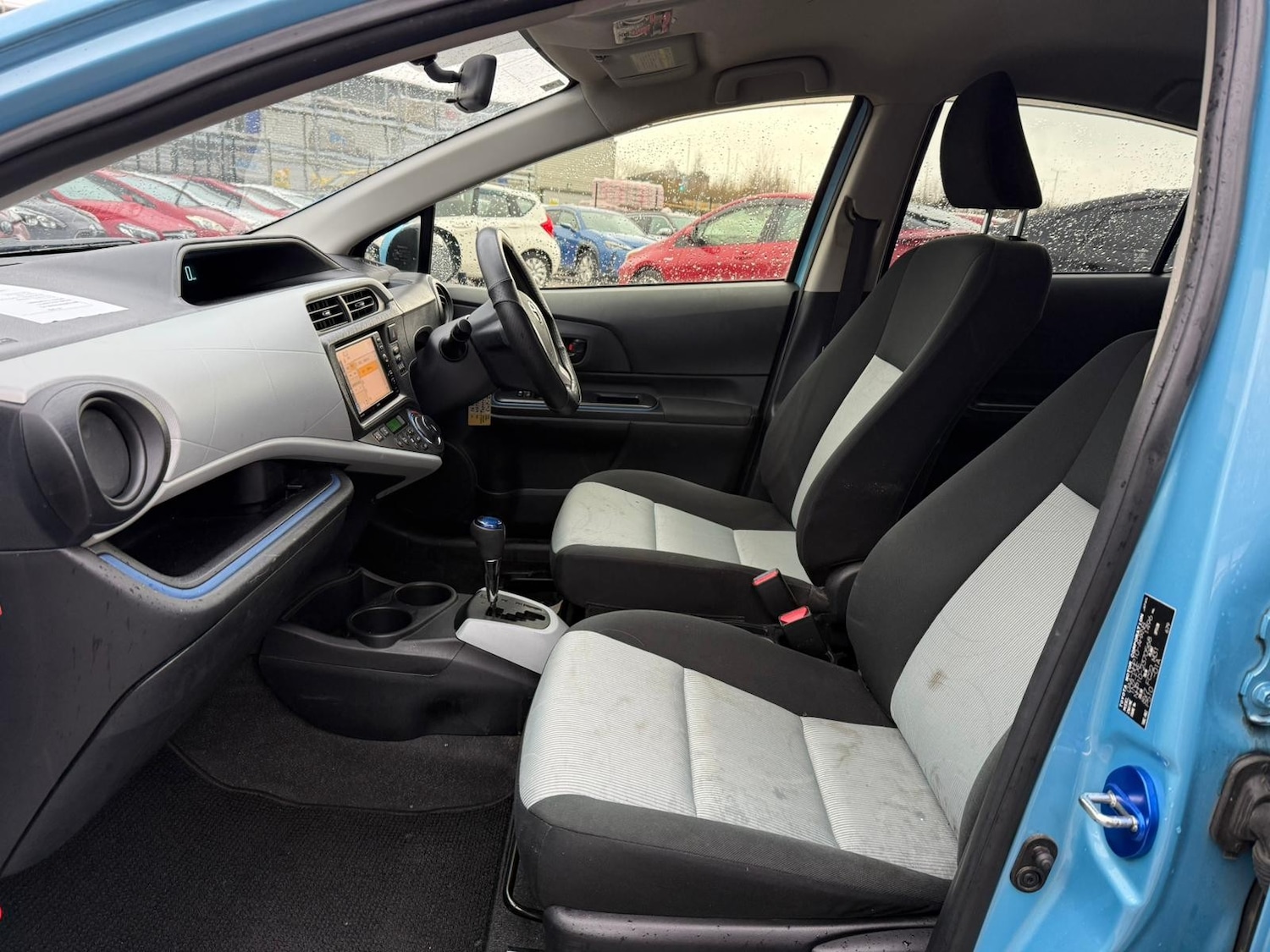 Used Toyota Aqua 2026 for sale - 77293596: Photo 17