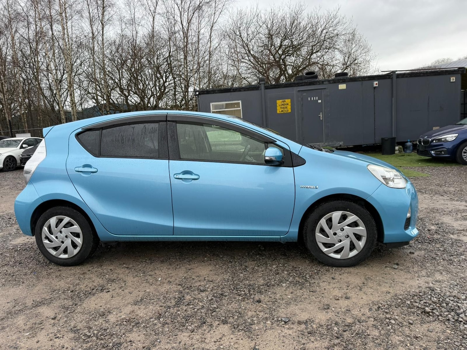 Used Toyota Aqua 2026 for sale - 77293596: Photo 2