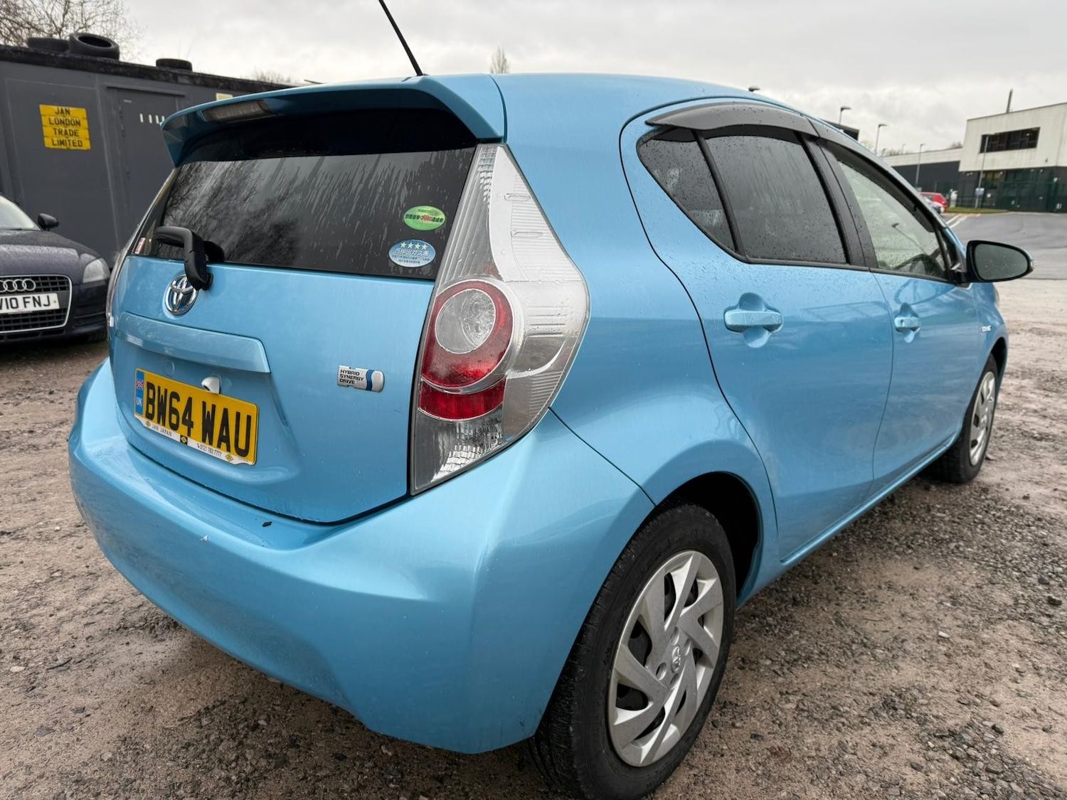 Used Toyota Aqua 2026 for sale - 77293596: Photo 3