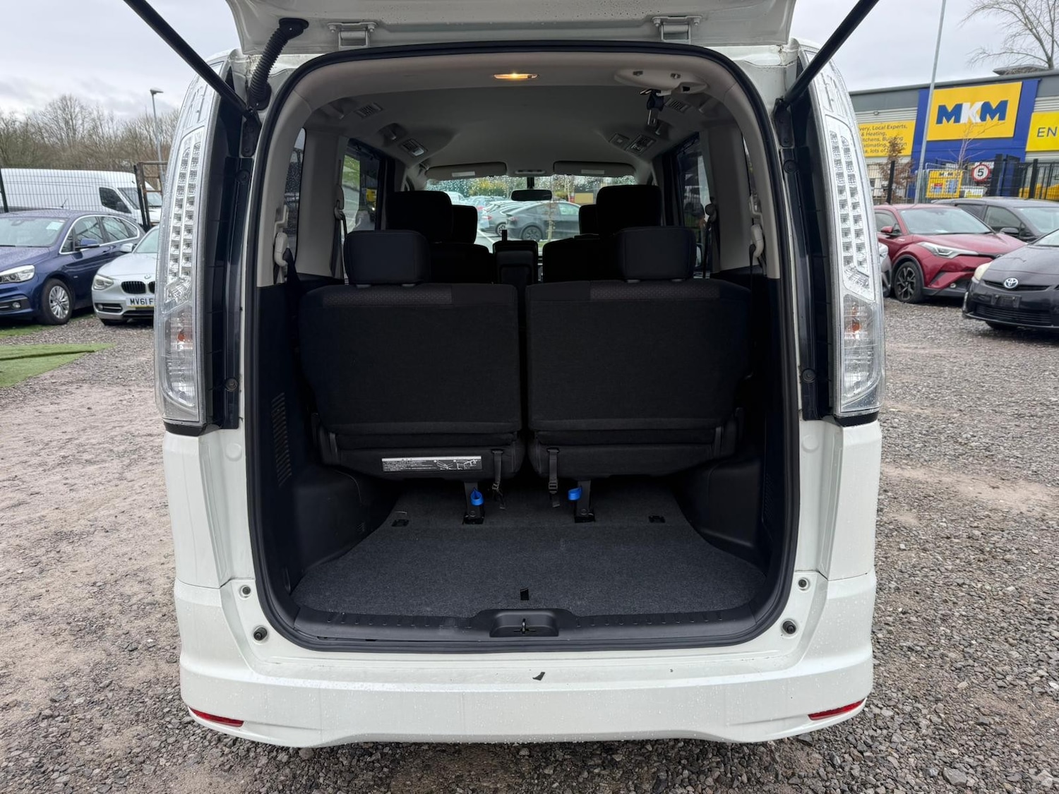 Used Nissan Serena 2026 for sale - 77293590: Photo 16