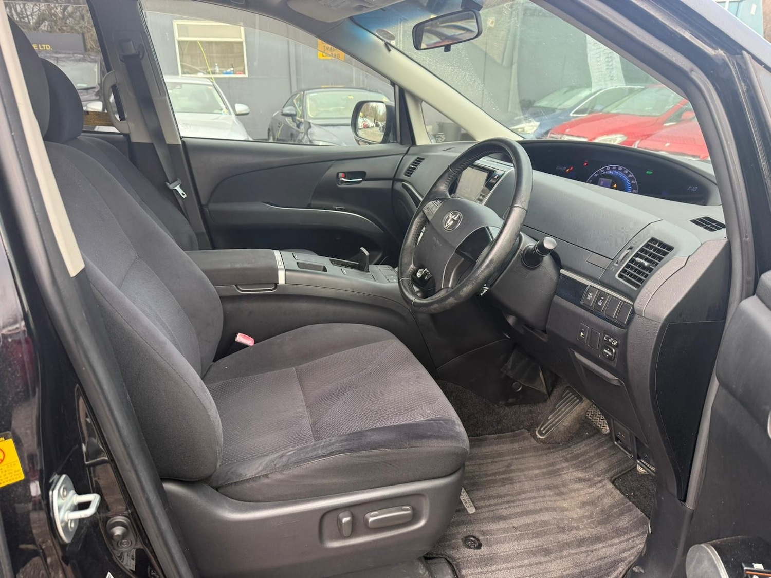 Used Toyota Estima 2026 for sale - 77382051: Photo 11