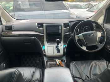Used Toyota Vellfire 2012 for sale - 75371578: Photo