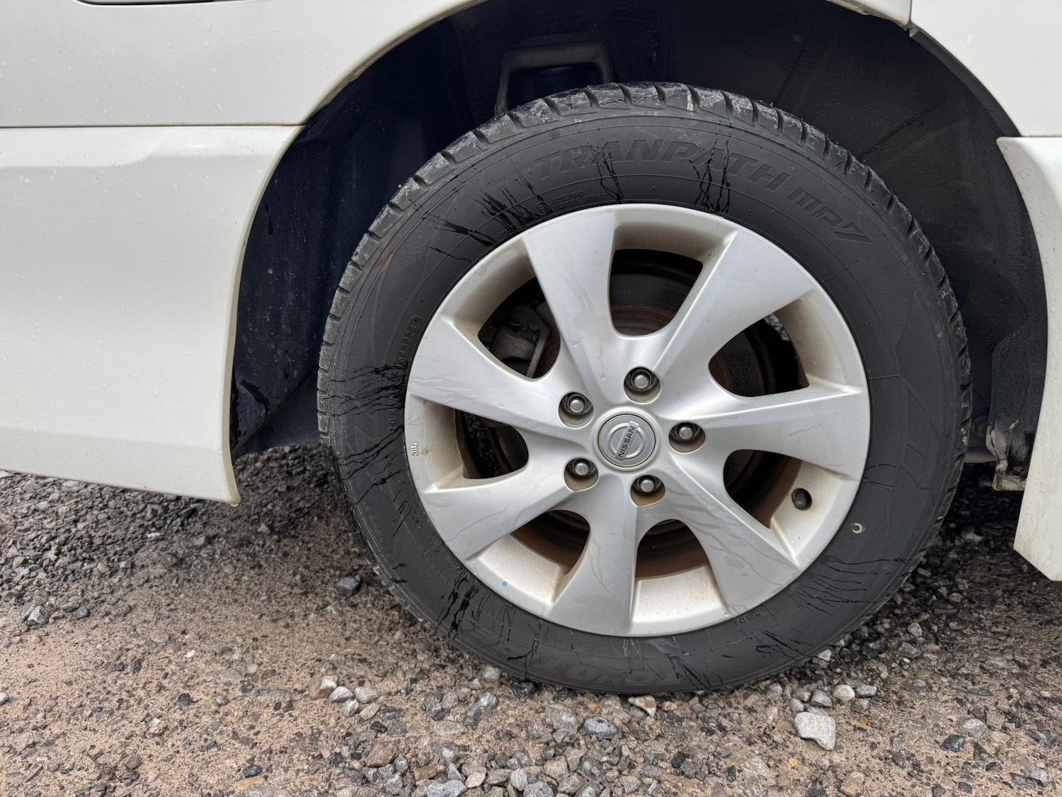 Used Nissan Serena for sale - 77552478: Photo 23