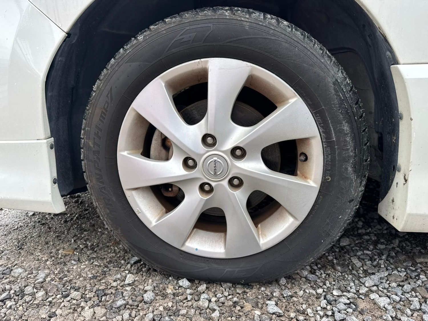 Used Nissan Serena for sale - 77552478: Photo 27