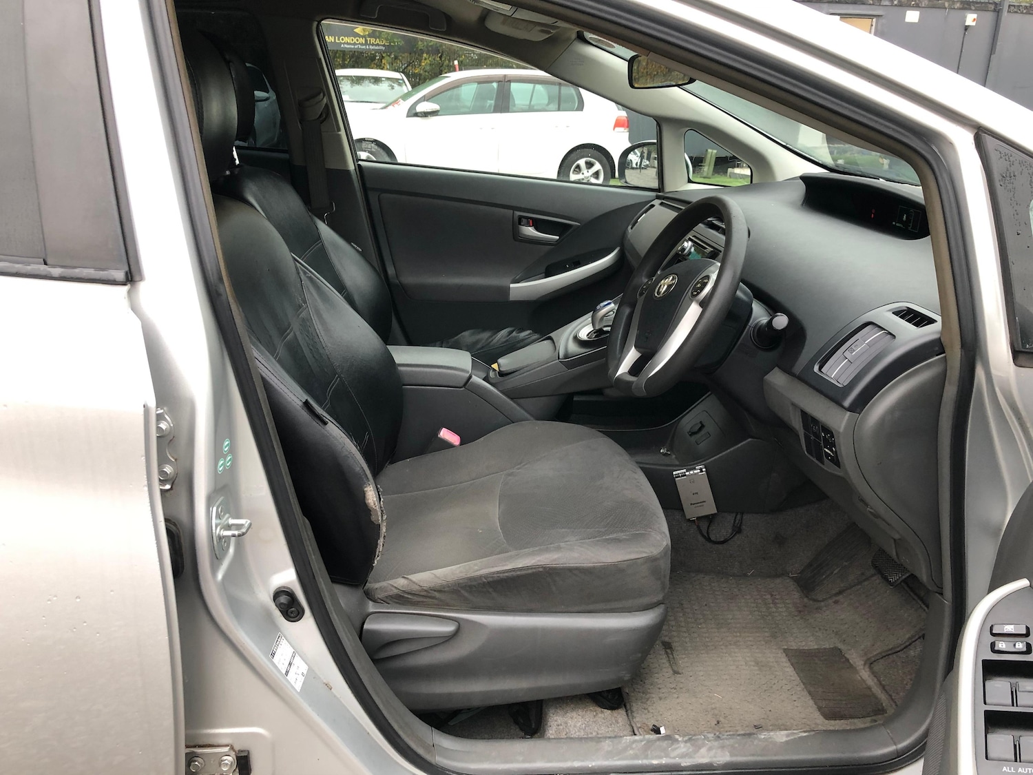 Used Toyota Prius for sale - 76531505: Photo 12