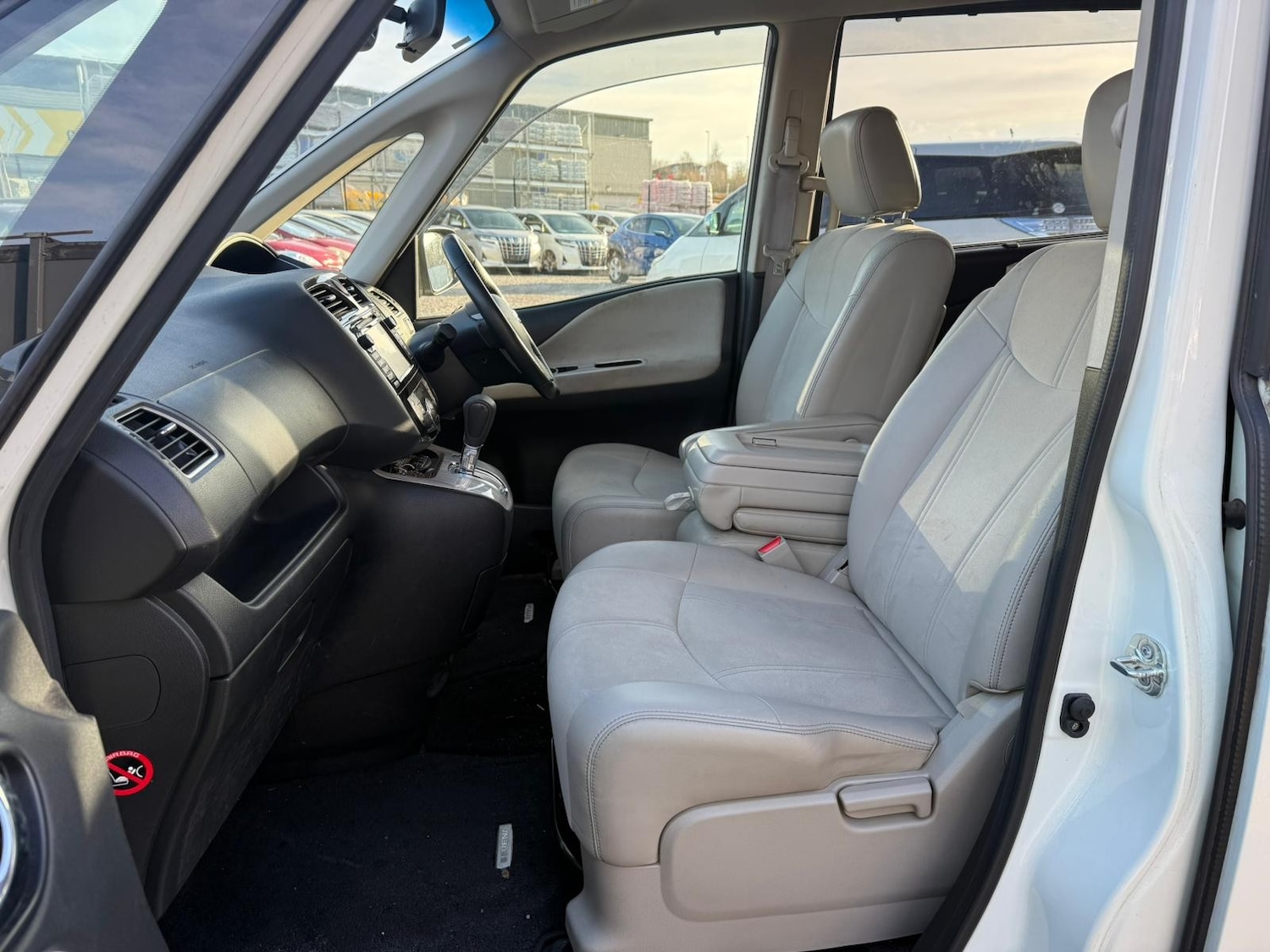 Used Nissan Serena 2026 for sale - 77319692: Photo 17