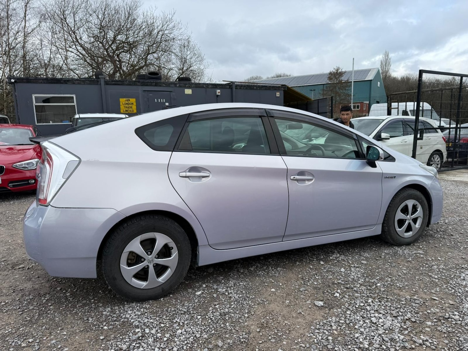 Used Toyota Prius for sale - 77708589: Photo 2