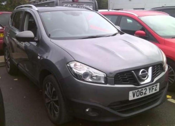 Used Nissan Qashqai 2012 for sale - 76138752: Photo 2