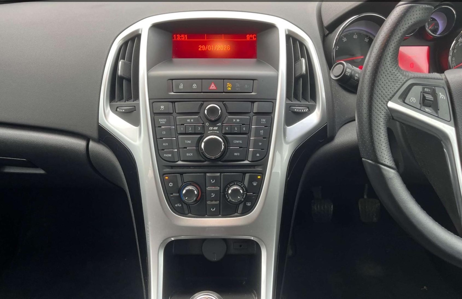 Used Vauxhall Astra 2010 for sale - 77450845: Photo 10