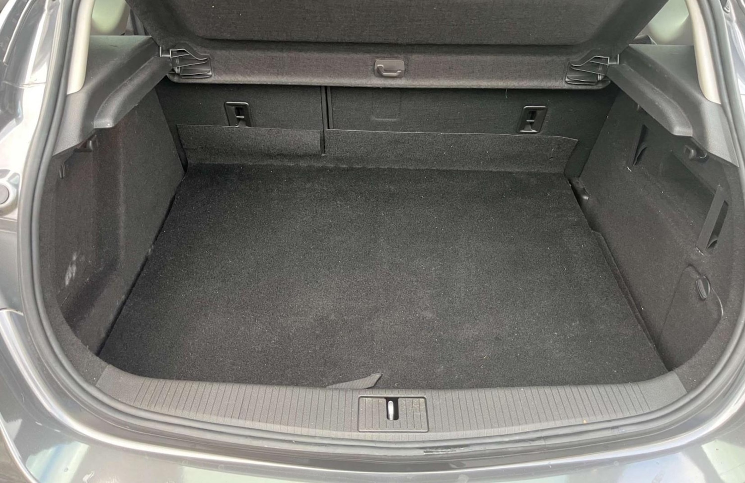 Used Vauxhall Astra 2010 for sale - 77450845: Photo 12