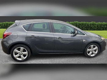 Used Vauxhall Astra 2010 for sale - 77450845: Photo