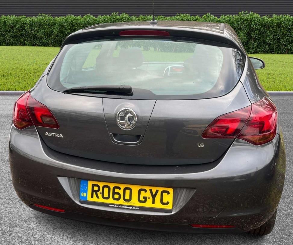 Used Vauxhall Astra 2010 for sale - 77450845: Photo 5