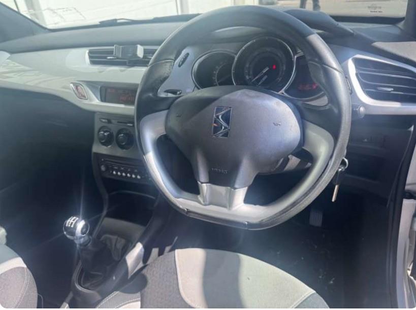 Used Citroen DS3 2011 for sale - 76138750: Photo 11