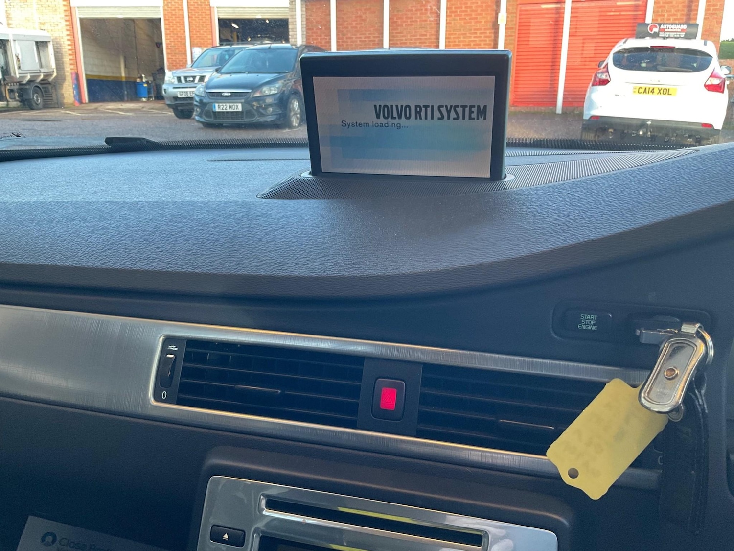 Used Volvo V70 2008 for sale - 77354972: Photo 11