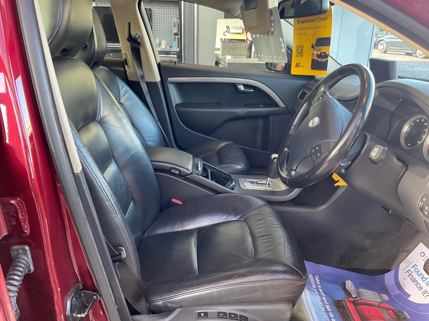 Used Volvo V70 2008 for sale - 77354972: Photo 8