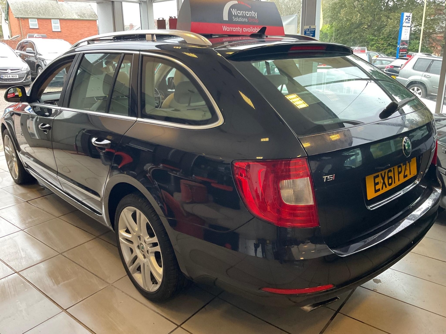 Used Skoda Superb 2011 for sale - 76138760: Photo 6