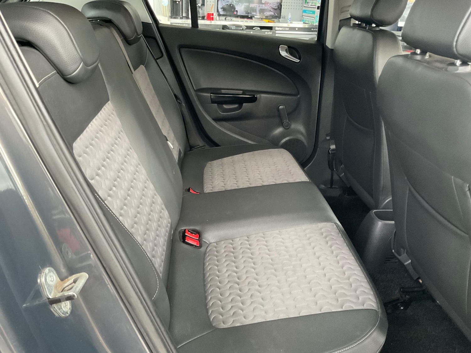 Used Vauxhall Corsa 2013 for sale - 74052720: Photo 17