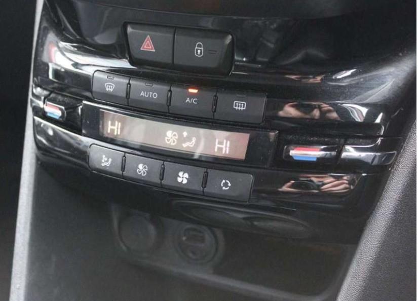 Used Peugeot 2008 2017 for sale - 77506032: Photo 9