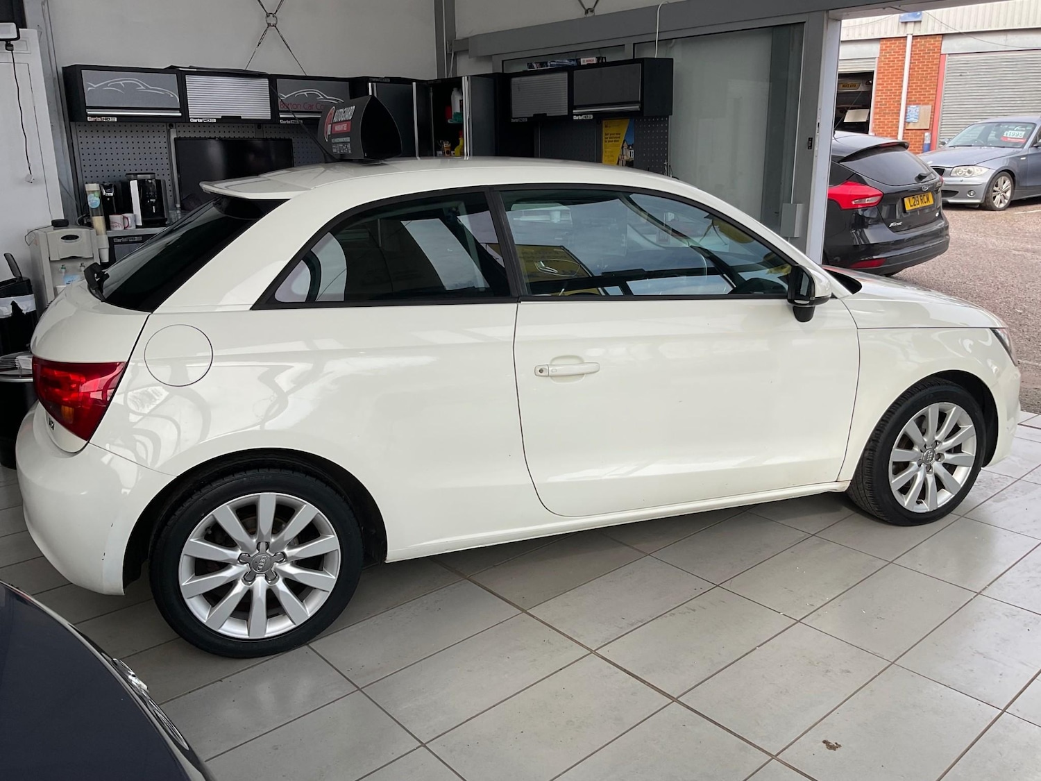 Used Audi A1 2012 for sale - 77989476: Photo 4