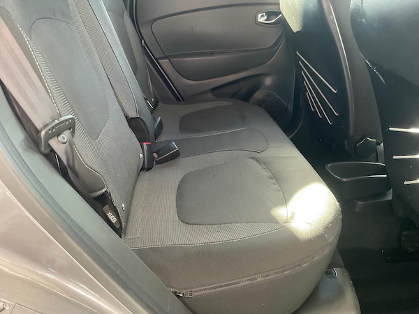 Used Renault Captur 2015 for sale - 76138763: Photo 21