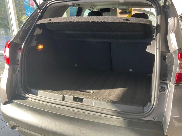 Used Renault Captur 2015 for sale - 76138763: Photo 24