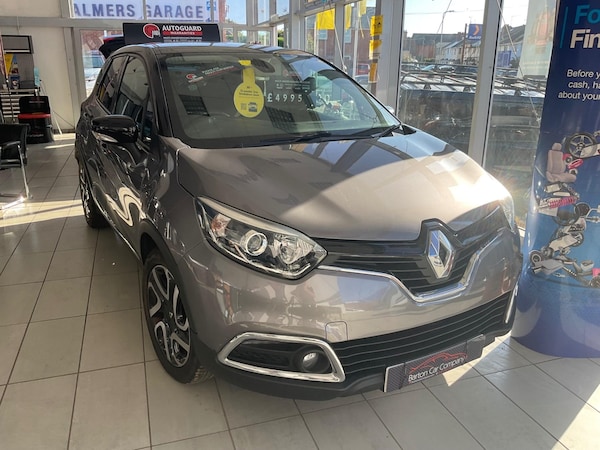 Used Renault Captur 2015 for sale - 76138763: Photo 2