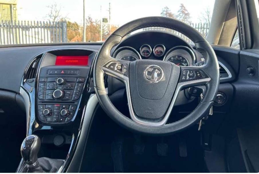 Used Vauxhall Astra 2014 for sale - 77692085: Photo 7