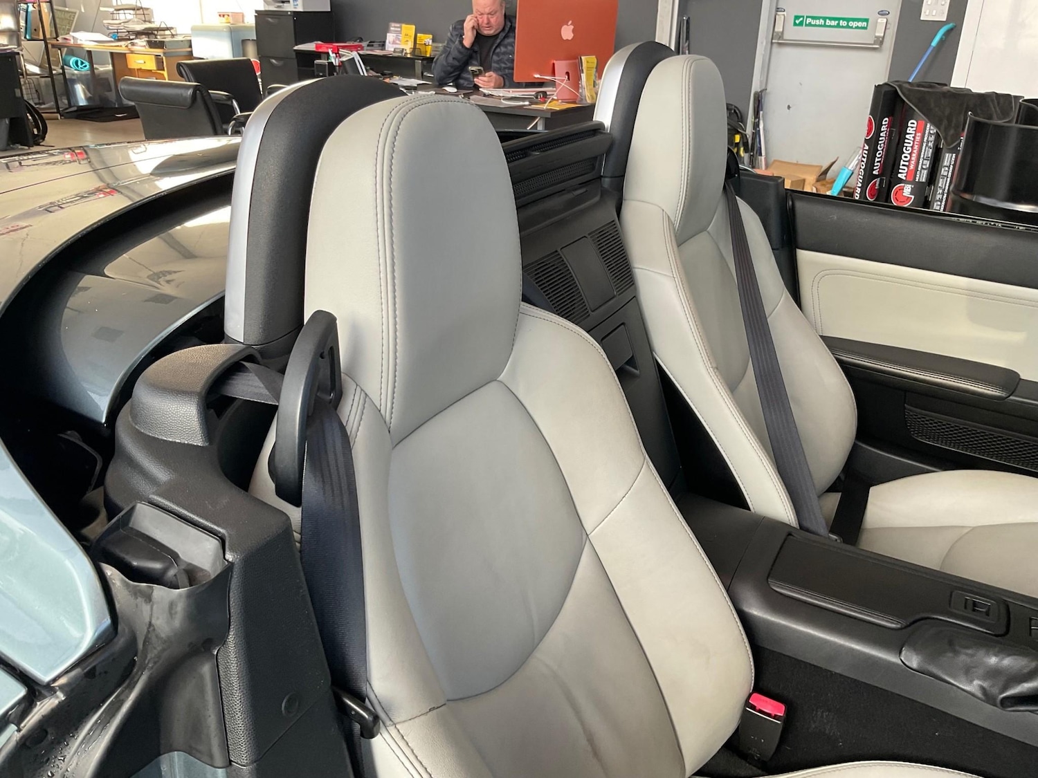 Used Mazda MX-5 2011 for sale - 76961256: Photo 15