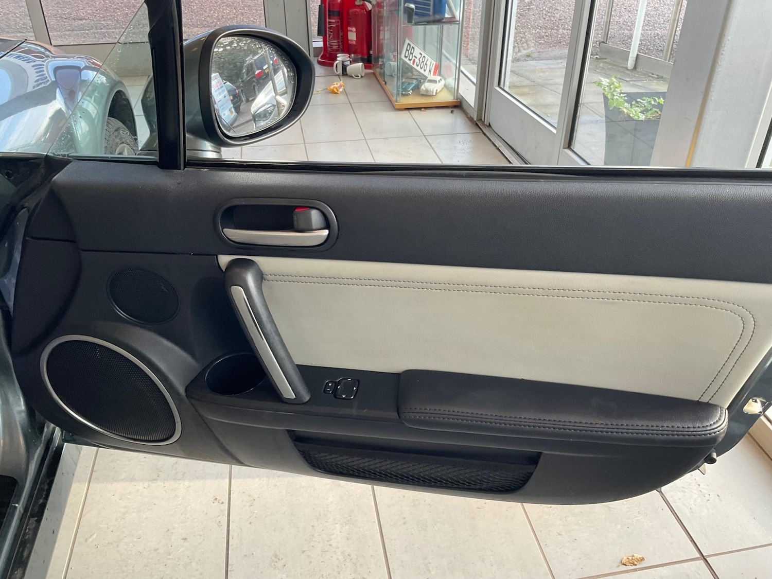 Used Mazda MX-5 2011 for sale - 76961256: Photo 17